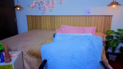 Call me S E L E N A   online show from 06-04-26, 07:09