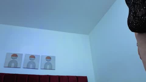 Snapshot of selena_castillo chatting on 10-16-25, 11:22 Selena online show from 10-16-25, 11:22