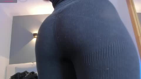 Selena online show from 03-13-26, 10:33