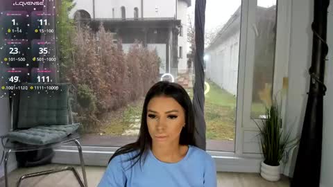 Snapshot of selena_reeves chatting on 12-02-24, 07:14 Selena online show from 12-02-24, 07:14