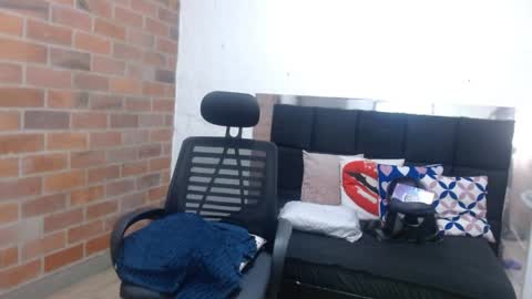 Selena online show from 03-27-26, 03:23