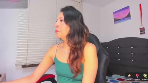 Snapshot of selenakyle92_ chatting on 09-11-25, 08:42 Selena online show from 09-11-25, 08:42