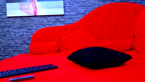 Snapshot of selenanoir chatting on 12-02-25, 05:35 Selena Noir online show from 12-02-25, 05:35