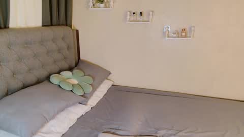 Snapshot of selenareyes chatting on 02-03-26, 07:57 JC online show from 02-03-26, 07:57