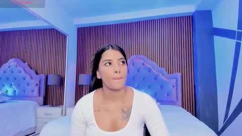 selenastonne online show from 10-11-25, 08:18