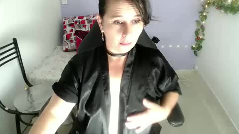 selene online show from 02-06-25, 03:09