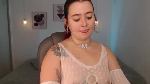 Snapshot of selene_rouse_ chatting on 06-07-26, 08:56 selene_rouse_ online show from 06-07-26, 08:56