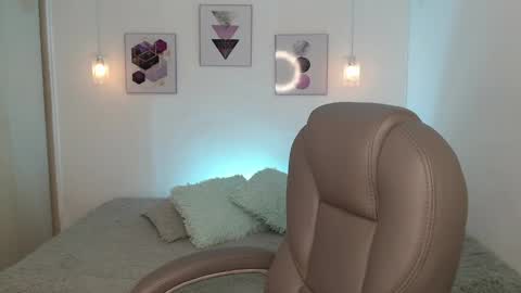 Snapshot of selene_rouse_ chatting on 06-08-26, 01:28 selene_rouse_ online show from 06-08-26, 01:28