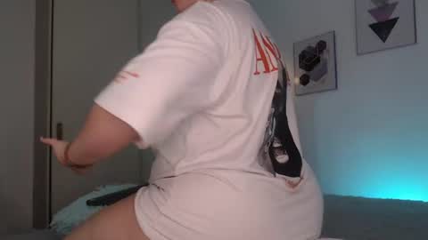 Snapshot of selene_rouse_ chatting on 07-08-26, 12:59 selene_rouse_ online show from 07-08-26, 12:59