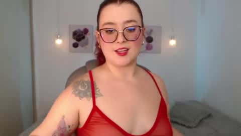 Snapshot of selene_rouse_ chatting on 07-11-26, 11:39 selene_rouse_ online show from 07-11-26, 11:39