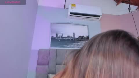 Snapshot of selene_tylor_ chatting on 05-07-26, 02:39 Selene online show from 05-07-26, 02:39