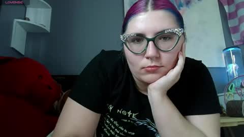 Snapshot of selenebaby chatting on 11-20-25, 03:34 Selene online show from 11-20-25, 03:34