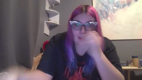 Snapshot of selenebaby chatting on 12-19-25, 11:23 Selene online show from 12-19-25, 11:23