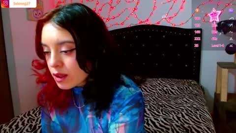 Snapshot of seleneg chatting on 01-16-26, 06:39 Selene G online show from 01-16-26, 06:39