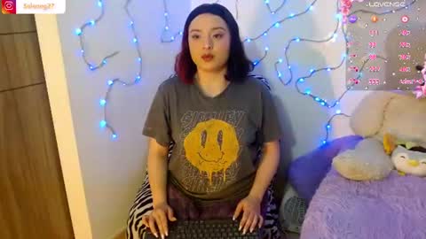 Snapshot of seleneg chatting on 07-28-26, 02:29 Selene G online show from 07-28-26, 02:29