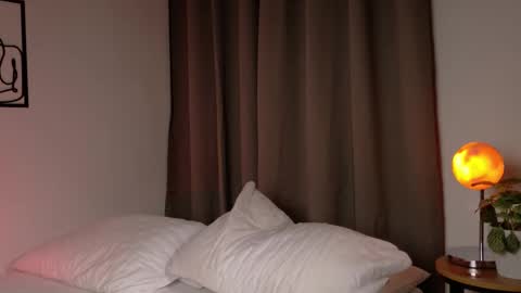 Snapshot of selenenova chatting on 01-14-26, 10:58 Selene Nova online show from 01-14-26, 10:58