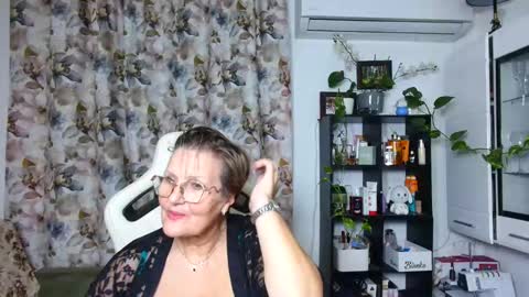 Snapshot of selenna57 chatting on 12-18-24, 02:10 Selenna online show from 12-18-24, 02:10