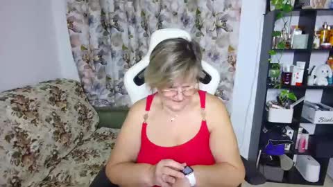 Snapshot of selenna57 chatting on 01-04-25, 12:59 Selenna online show from 01-04-25, 12:59