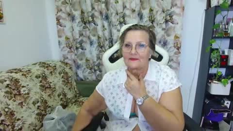 Snapshot of selenna57 chatting on 01-13-25, 07:31 Selenna online show from 01-13-25, 07:31