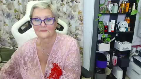 Snapshot of selenna57 chatting on 02-13-25, 08:55 Selenna online show from 02-13-25, 08:55