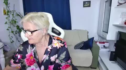 Selenna online show from 04-13-26, 05:29