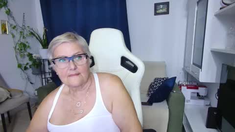 Selenna online show from 04-20-26, 05:48