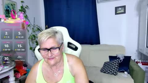 Snapshot of selenna57 chatting on 04-30-26, 05:19 Selenna online show from 04-30-26, 05:19