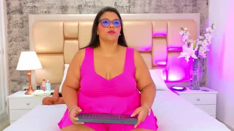 Snapshot of selennacooper chatting on 11-27-25, 11:34 Selenna Cooper online show from 11-27-25, 11:34