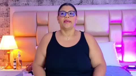 Selenna Cooper online show from 04-18-26, 11:47