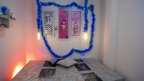 Mayte online show from 12-24-24, 12:11
