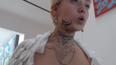 Ask me online show from 06-18-26, 01:59