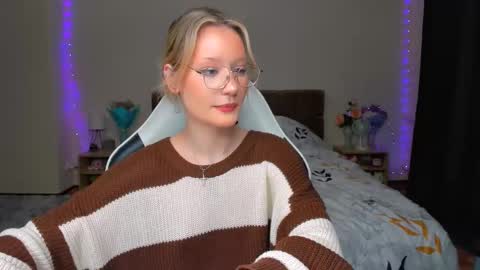 Simon and Alice online show from 09-20-25, 08:10