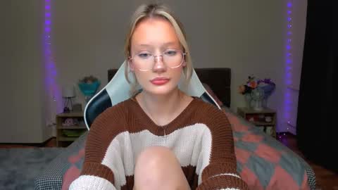 Simon and Alice online show from 10-08-25, 07:22