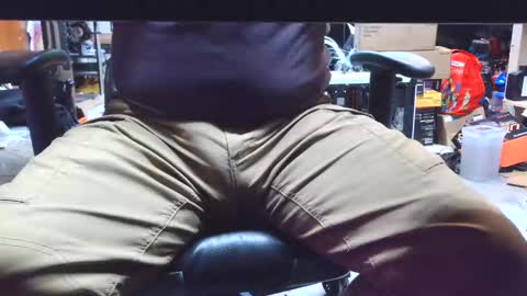 Snapshot of selfpound chatting on 03-12-26, 11:22 selfpound online show from 03-12-26, 11:22