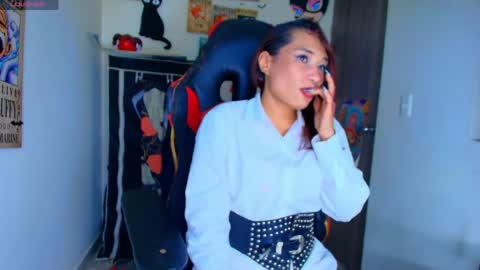  Selinna Kyle  online show from 04-05-26, 11:46