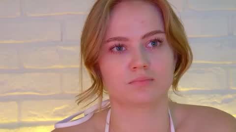 SelinSwarovski online show from 09-22-25, 04:36