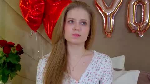 SelinSwarovski online show from 02-18-26, 07:54