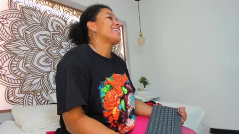 Snapshot of selket_ chatting on 12-03-24, 11:33 Selket online show from 12-03-24, 11:33