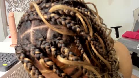 Snapshot of selket_ chatting on 02-03-25, 01:51 Selket online show from 02-03-25, 01:51