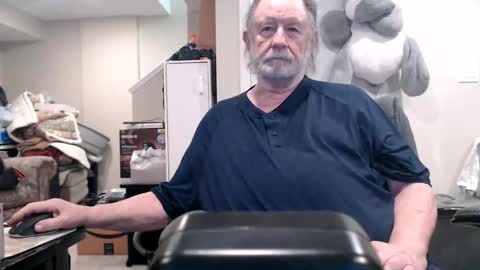 Snapshot of selkie2s chatting on 05-16-26, 10:36 selkie2s online show from 05-16-26, 10:36