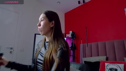 Snapshot of sellashine chatting on 09-15-25, 01:38 Nicole online show from 09-15-25, 01:38