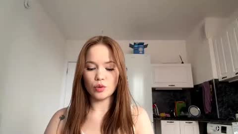 Snapshot of selmacalumag chatting on 07-20-26, 04:38 Lily online show from 07-20-26, 04:38