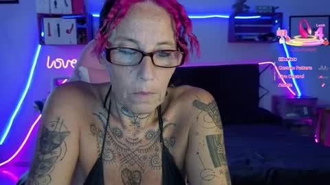 Selvaggia Del Caribe online show from 10-14-25, 04:52
