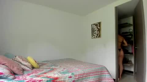 Selyn online show from 09-12-25, 03:12