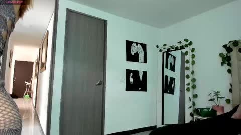 Snapshot of selyn_ chatting on 02-12-26, 04:02 Selyn online show from 02-12-26, 04:02