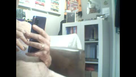 Snapshot of semajstretsa chatting on 10-29-25, 11:06 frederick online show from 10-29-25, 11:06