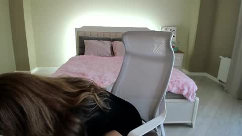 Ami online show from 10-09-25, 08:45