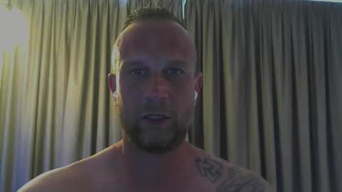 Snapshot of sence08 chatting on 05-01-26, 03:49 sence08 online show from 05-01-26, 03:49