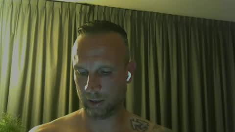 Snapshot of sence08 chatting on 05-20-26, 08:48 sence08 online show from 05-20-26, 08:48