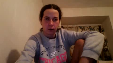 Snapshot of sendiarayl chatting on 12-22-25, 06:38 sendiarayl online show from 12-22-25, 06:38